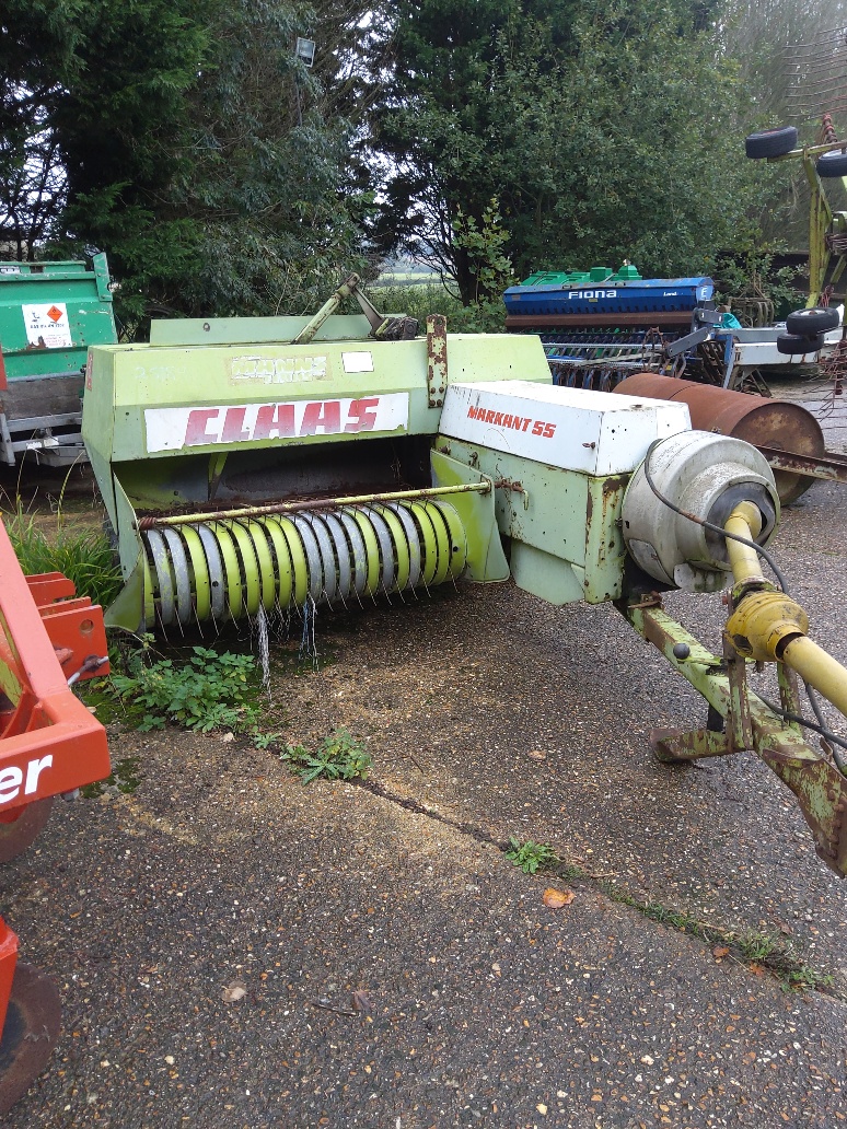 /stock-photos/46413881920191014_Claas Markant 55 Baler.jpg